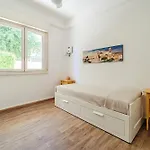 Vakantiehuis Charming In *