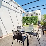 Vakantiehuis Charming In *