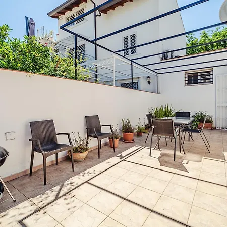 Vakantiehuis Charming In Palermo